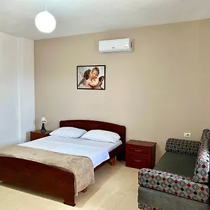 tomi-apartments.albaniahotels.org/